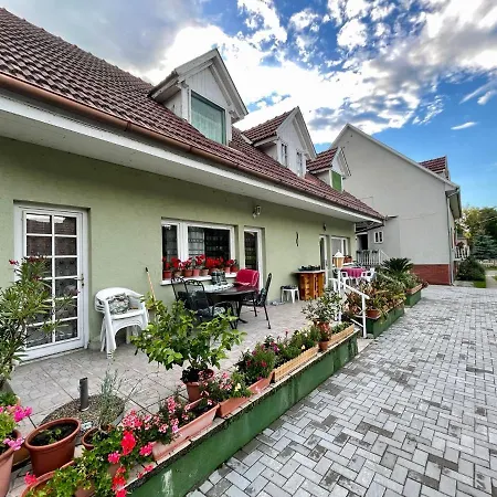 Apartament Gyoere Vendeghaz